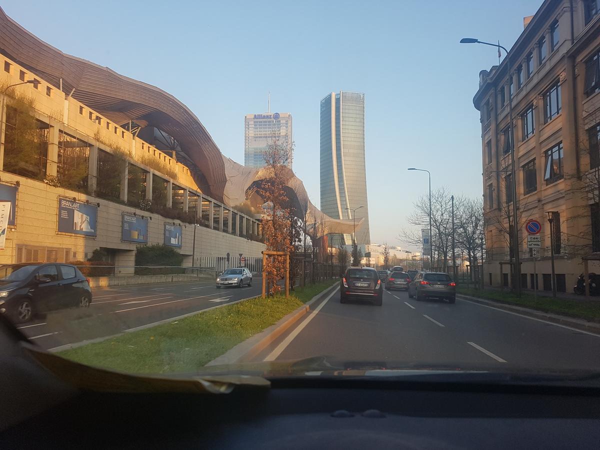 Viale Severino Boezio 20 Милано Екстериор снимка